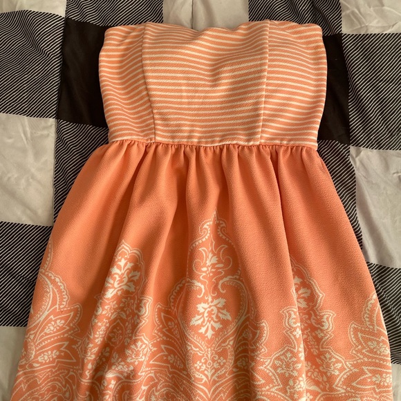 Peach Derek Heart strapless mini dress - Picture 4 of 4